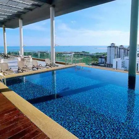 The Straits Melaka By Perfect Host Aparthotel ภายนอก รูปภาพ