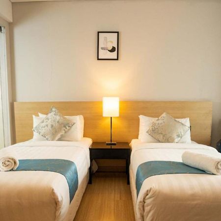 The Straits Melaka By Perfect Host Aparthotel ภายนอก รูปภาพ