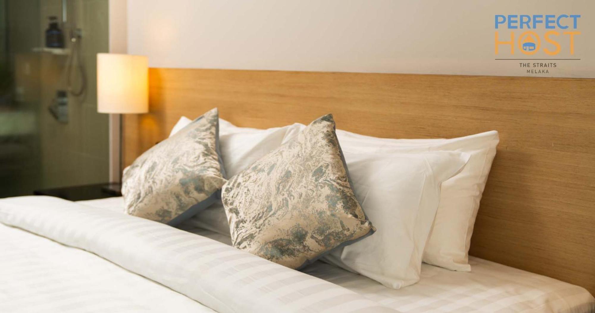The Straits Melaka By Perfect Host Aparthotel ภายนอก รูปภาพ